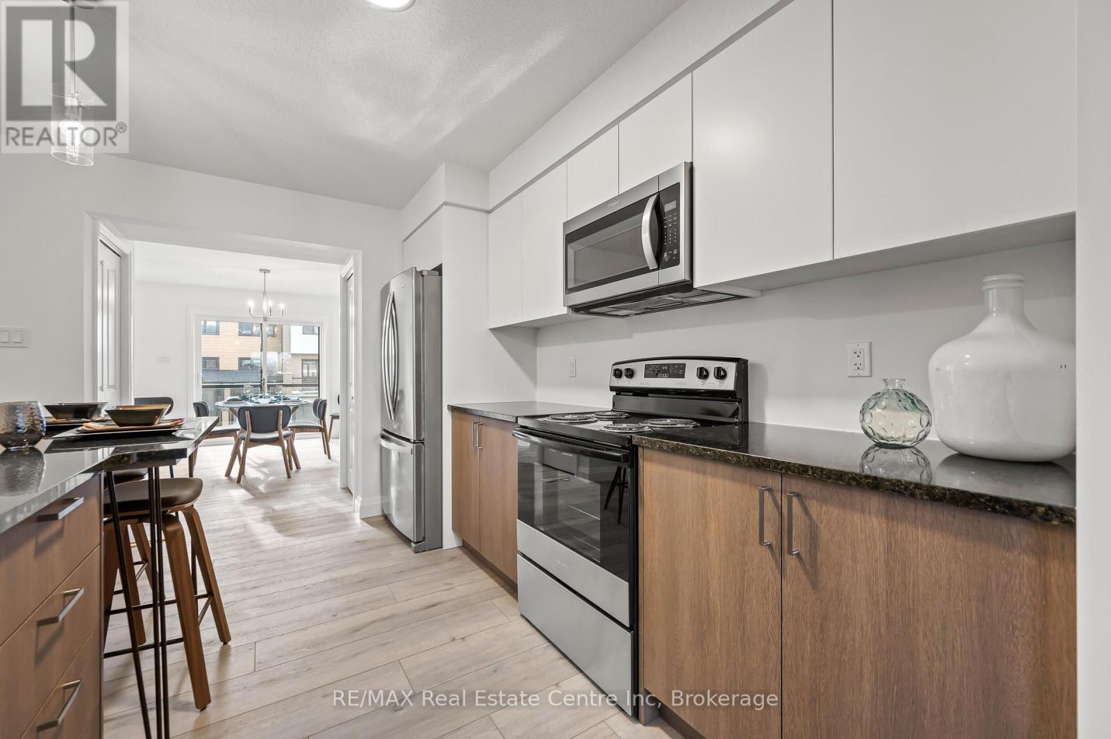 8 - 182 Bridge Crescent, Minto, ON - Indoor Photo Showing Kitchen