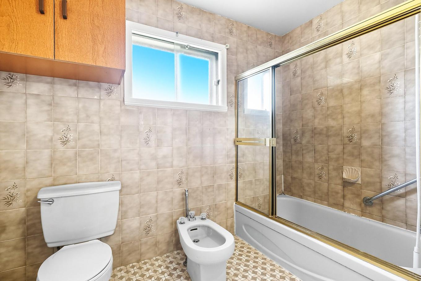 Bathroom - 182 Ch. Haendel, Candiac, QC - Indoor Photo Showing Bathroom