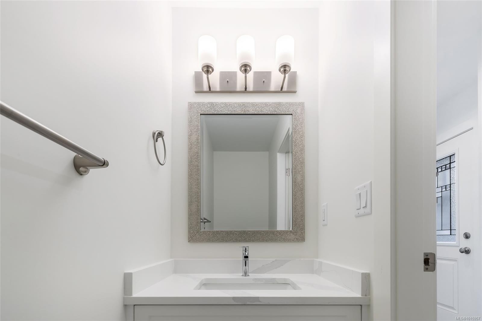 6266 Old Mill Rd, Duncan, BC - Indoor Photo Showing Bathroom