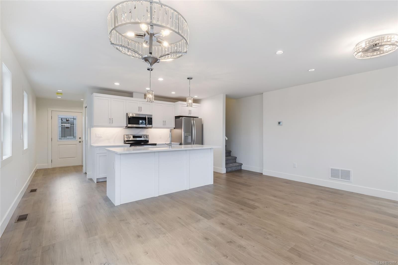 6266 Old Mill Rd, Duncan, BC - Indoor Photo Showing Kitchen With Upgraded Kitchen
