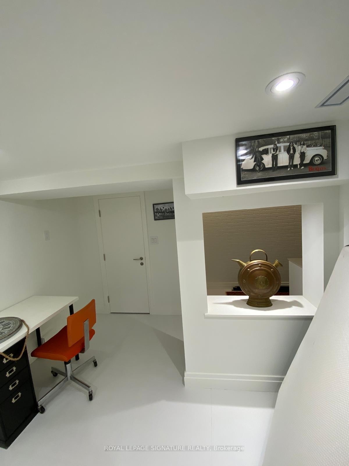 19 Teddington Park Avenue, Toronto, ON - Indoor Photo Showing Other Room