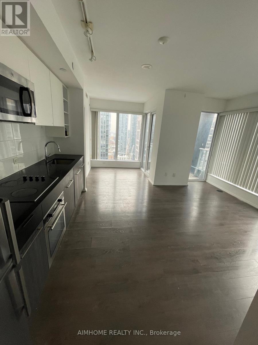 2705 - 68 Shuter Street, Toronto, ON - Indoor Photo Showing Kitchen