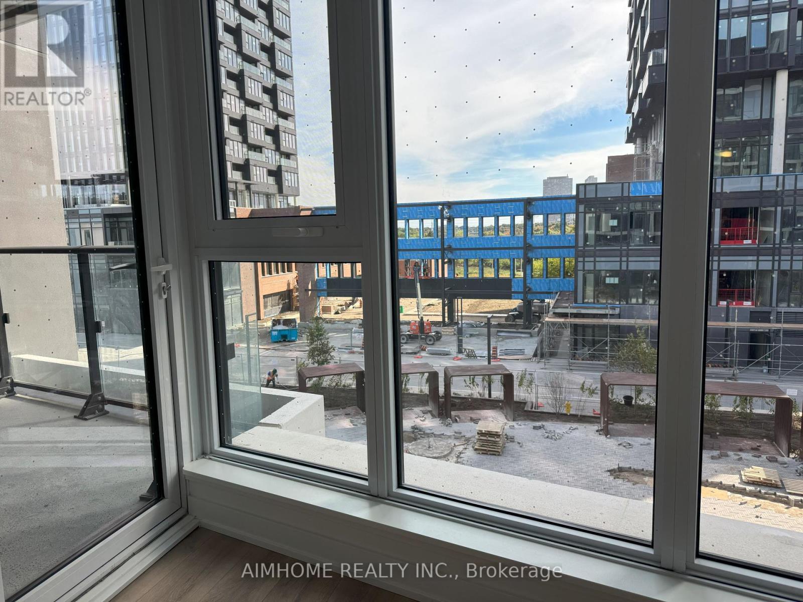 330 - 1 Kyle Lowry Road, Toronto, ON - Indoor Photo Showing Other Room