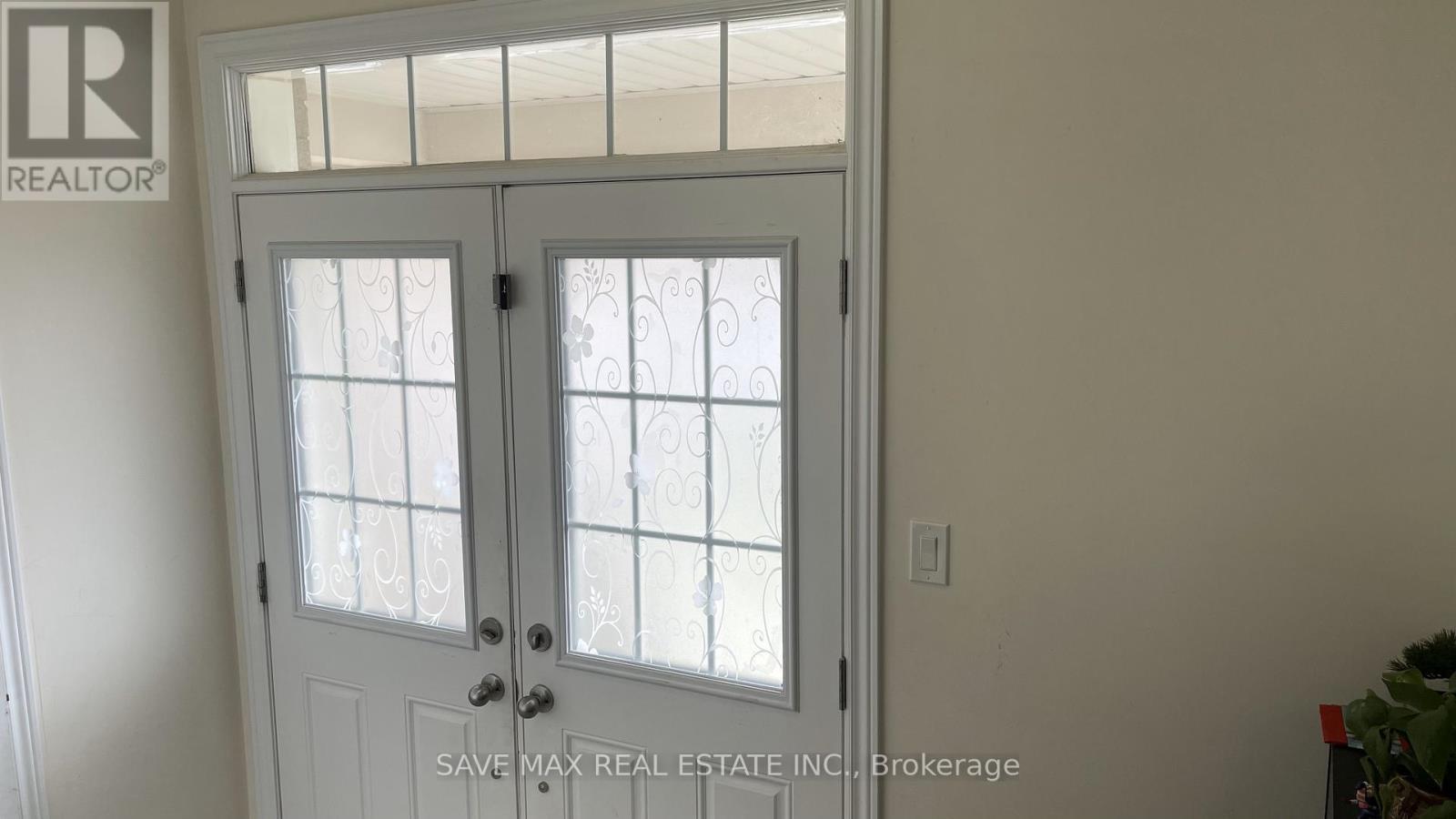 6 Bittersweet Road, Brampton, ON - Indoor Photo Showing Other Room