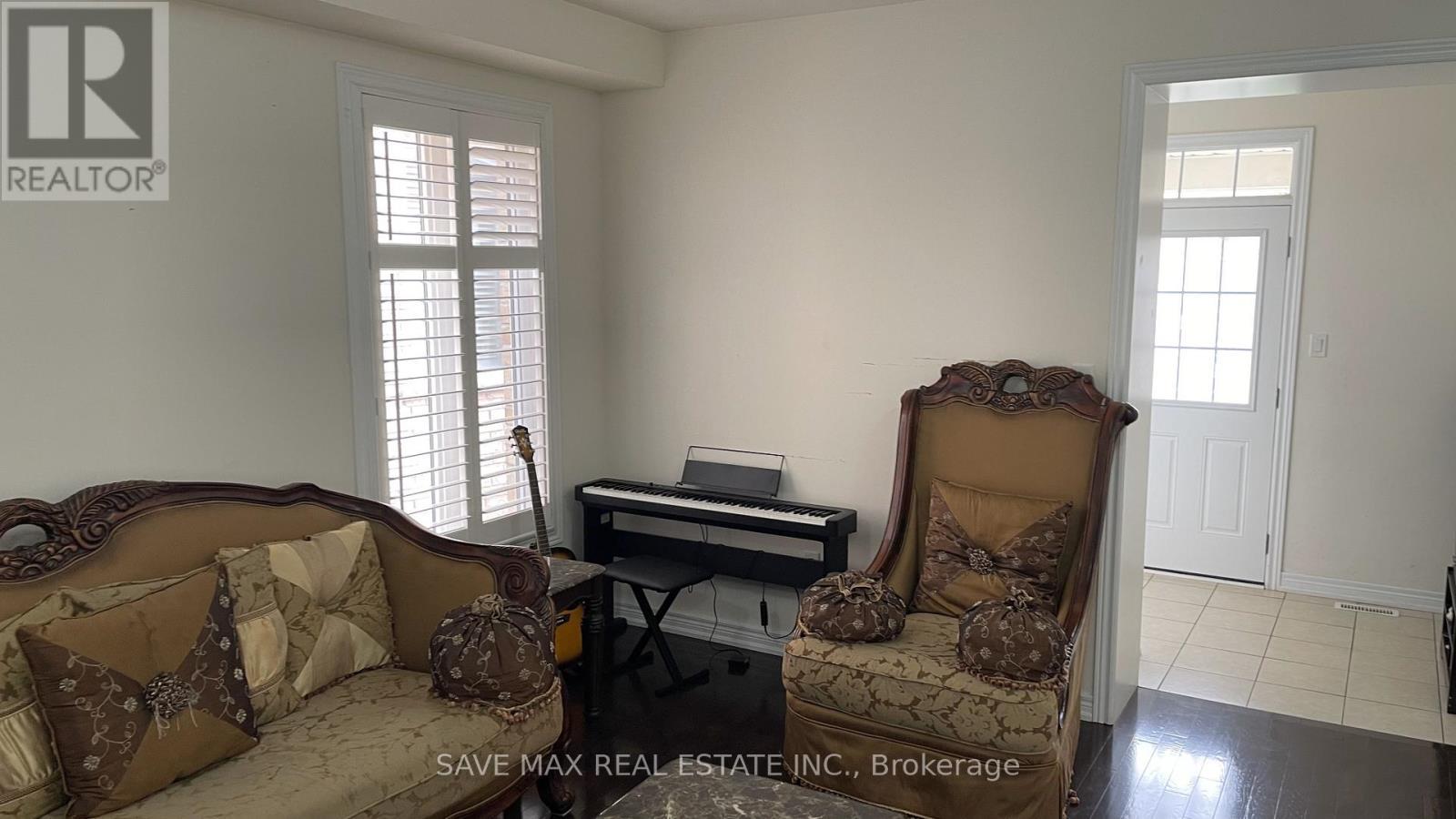 6 Bittersweet Road, Brampton, ON - Indoor