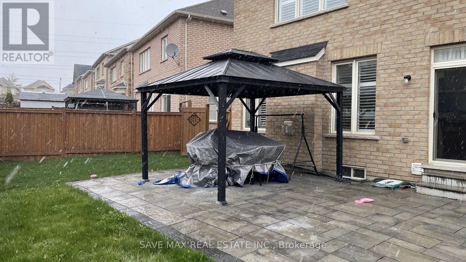 6 Bittersweet Road, Brampton, ON - Outdoor