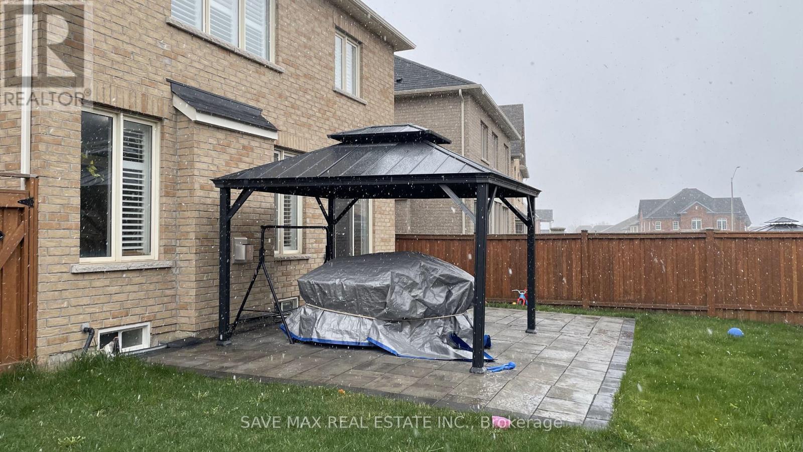 6 Bittersweet Road, Brampton, ON - Outdoor