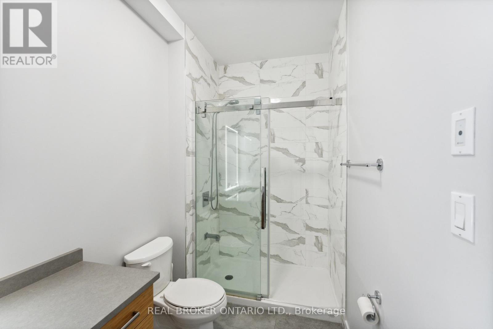 36 Ontario Street, Ottawa, ON - Indoor Photo Showing Bathroom