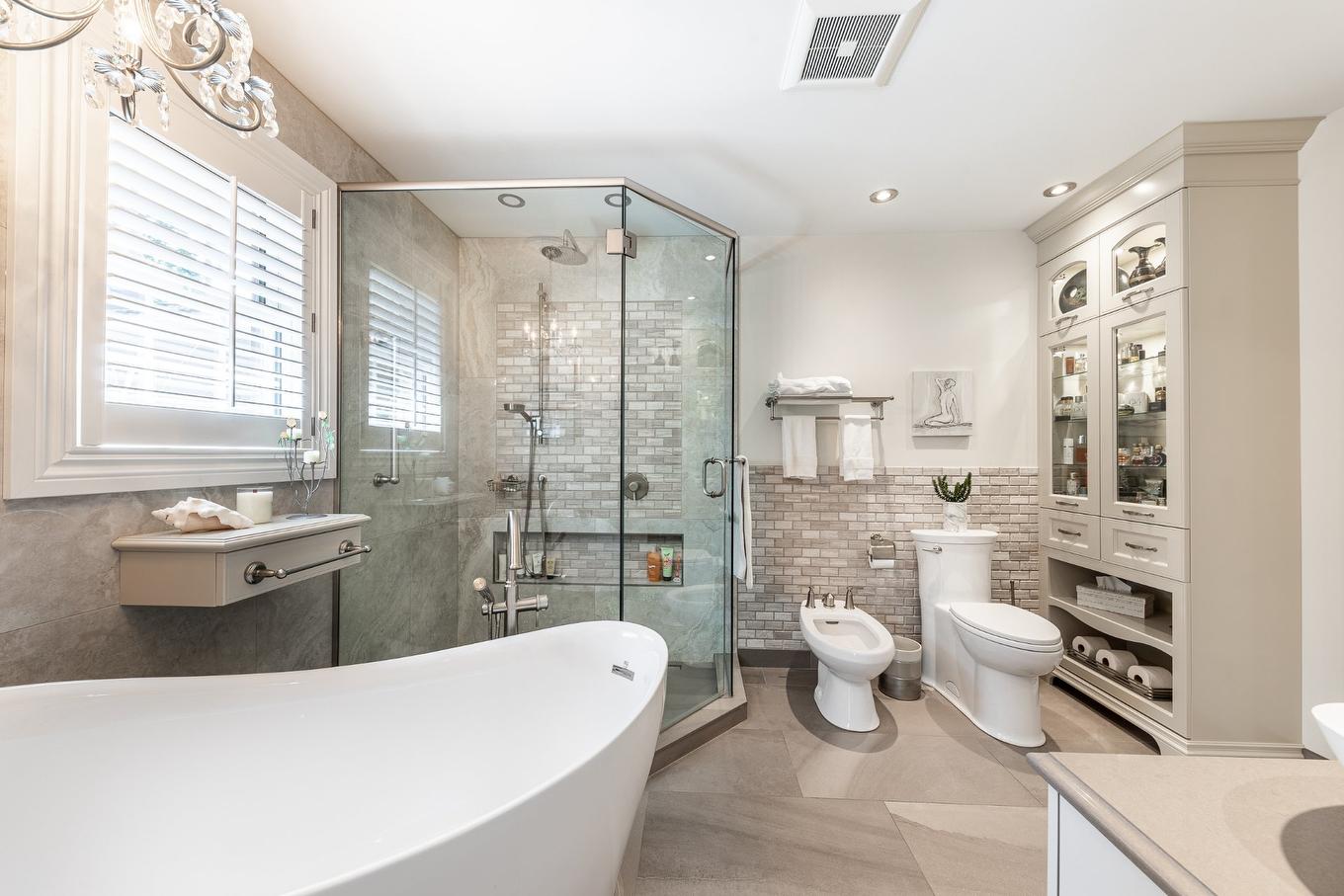 Bathroom - 570 Rue De La Neuve-France, Saint-Jean-Sur-Richelieu, QC - Indoor Photo Showing Bathroom