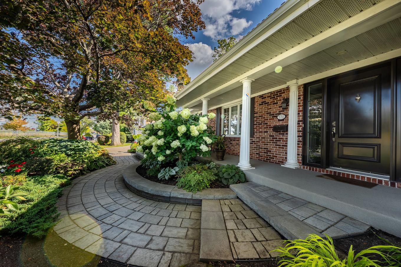 Exterior - 570 Rue De La Neuve-France, Saint-Jean-Sur-Richelieu, QC - Outdoor