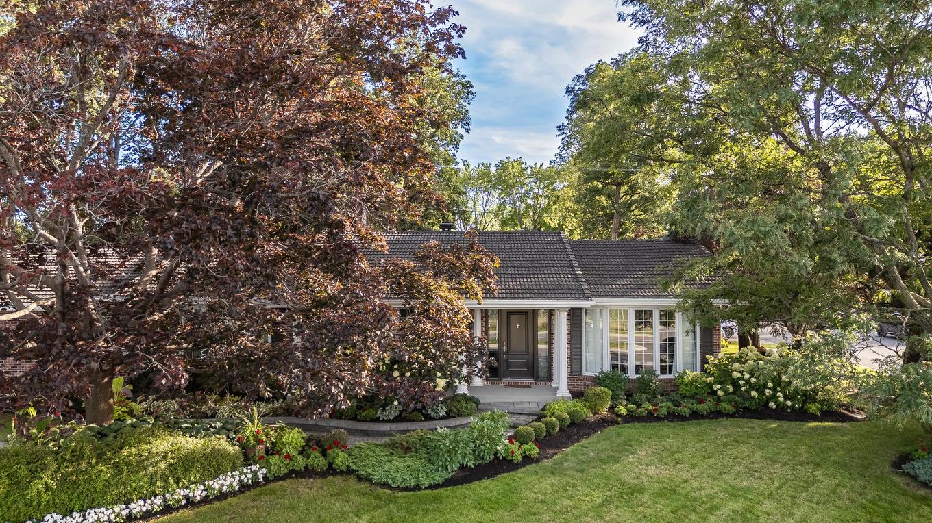 Frontage - 570 Rue De La Neuve-France, Saint-Jean-Sur-Richelieu, QC - Outdoor