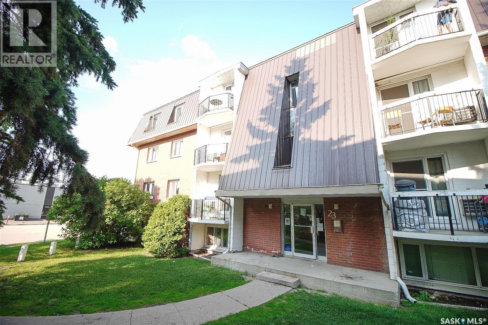 12 23 Centennial Street, Regina, SK - Outdoor