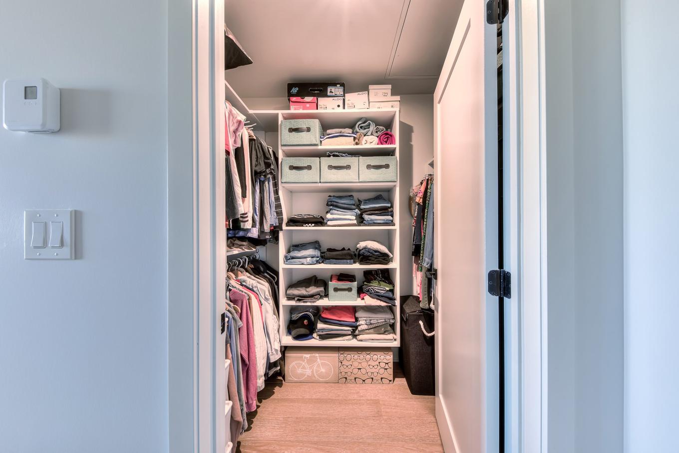 Penderie (Walk-in) - 1003-3500 Boul. St-Elzear O., Laval (Chomedey), QC - Indoor Photo Showing Other Room