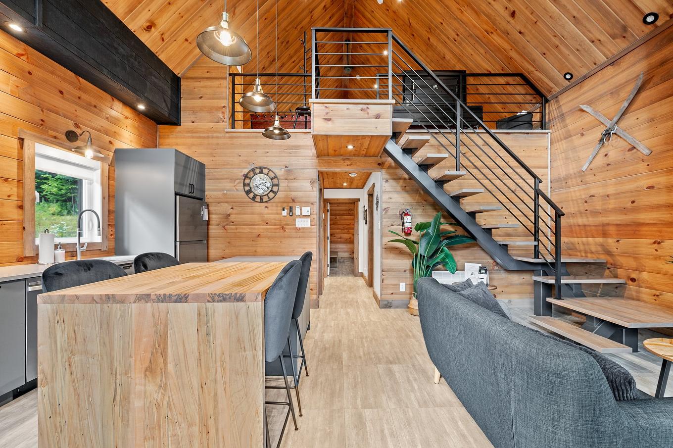 Vue d'ensemble - 580 Mtée Brien, Lac-Supérieur, QC - Indoor