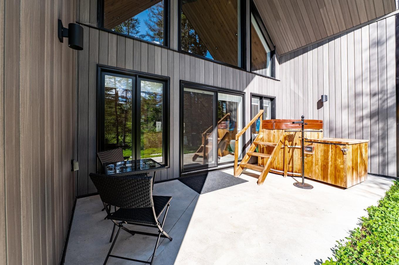 Terrasse - 580 Mtée Brien, Lac-Supérieur, QC - Outdoor With Exterior
