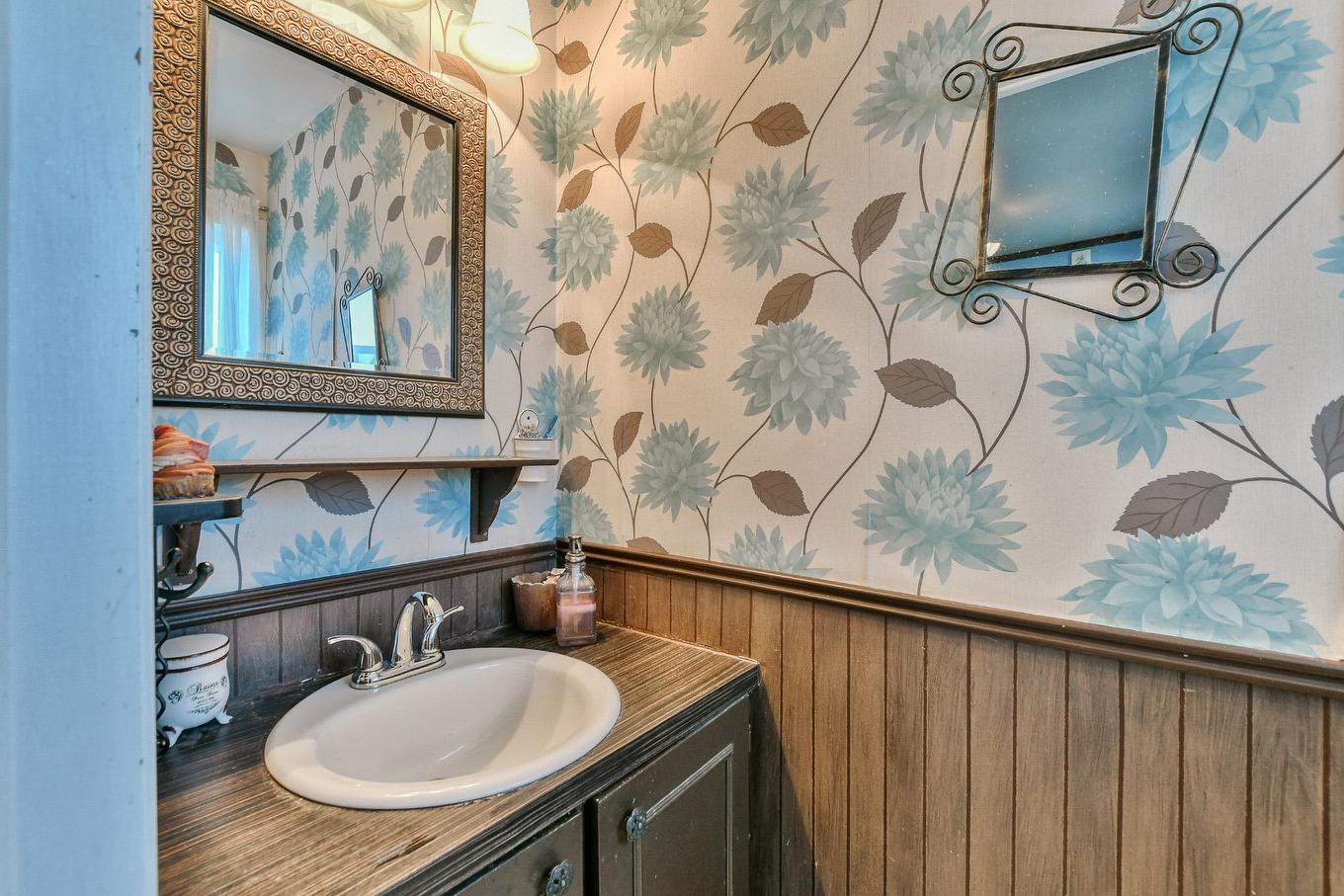 Powder room - 1535Z Mtée De La Côte-Rouge, Mirabel, QC