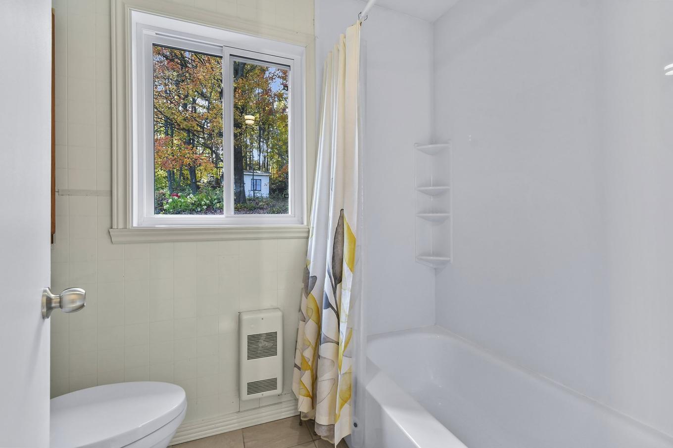 Salle de bains - 131 Rg St-Pierre, Saint-Jean-De-Matha, QC - Indoor Photo Showing Bathroom