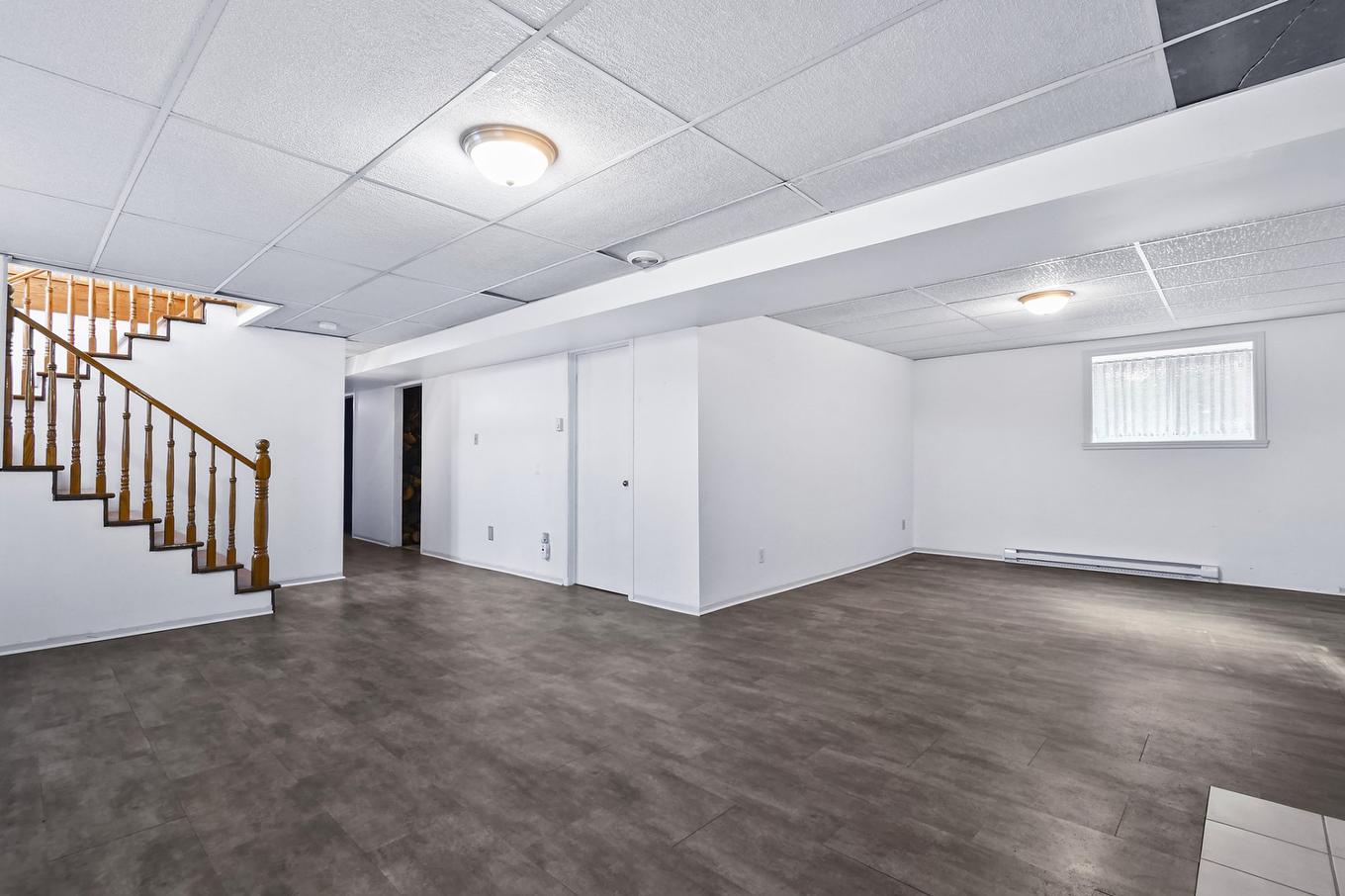 Salle familiale - 131 Rg St-Pierre, Saint-Jean-De-Matha, QC - Indoor Photo Showing Other Room