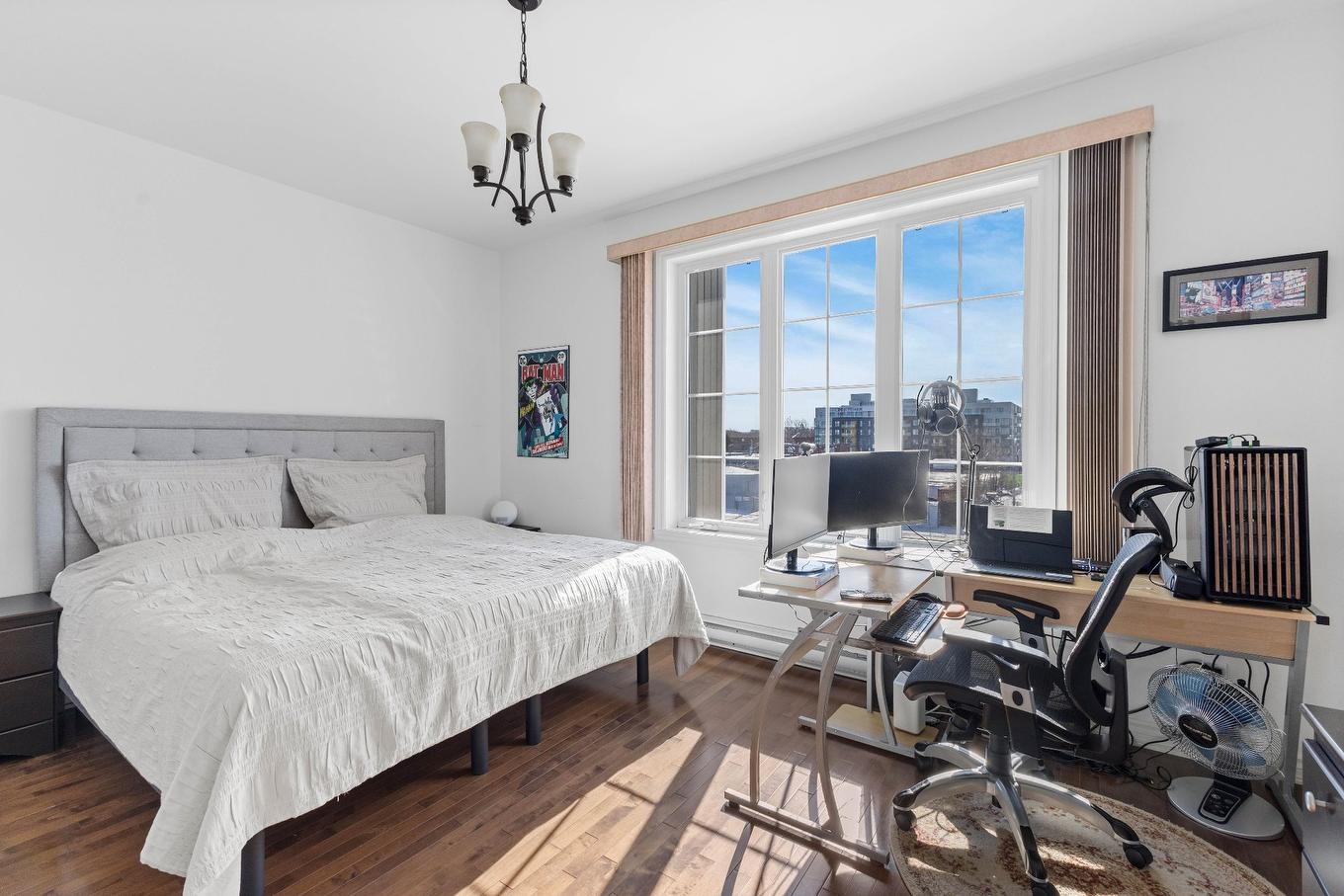 Chambre à coucher - 303-2059 Boul. Thimens, Montréal (Saint-Laurent), QC - Indoor Photo Showing Bedroom