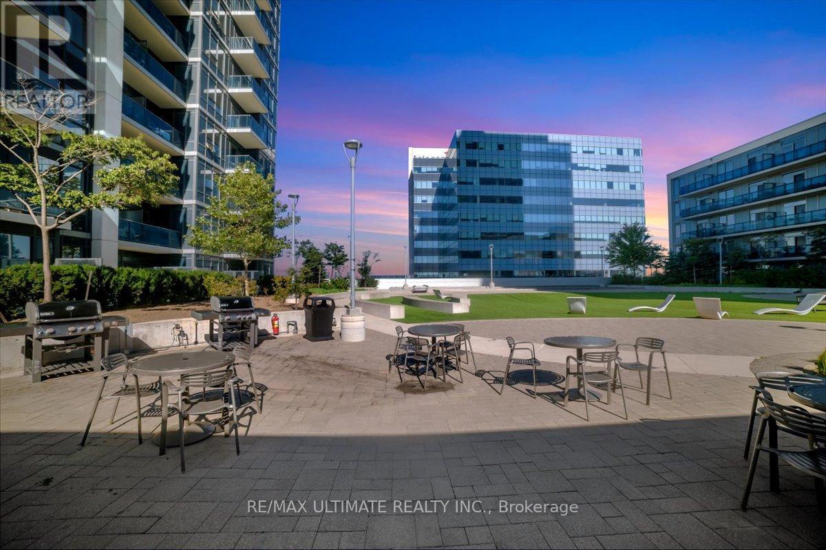 2008 - 3600 Highway 7 Highway, Vaughan, ON - Outdoor With Balcony