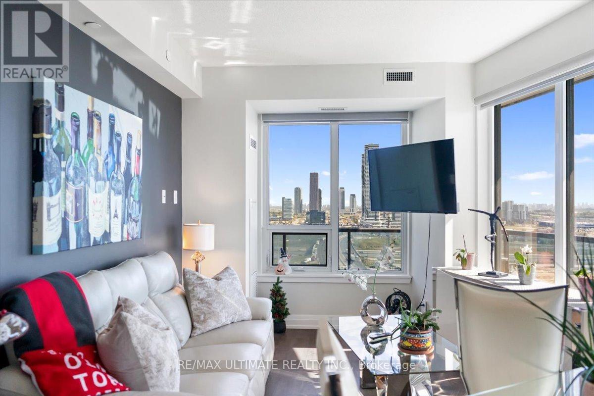 2008 - 3600 Highway 7 Highway, Vaughan, ON - Indoor Photo Showing Living Room