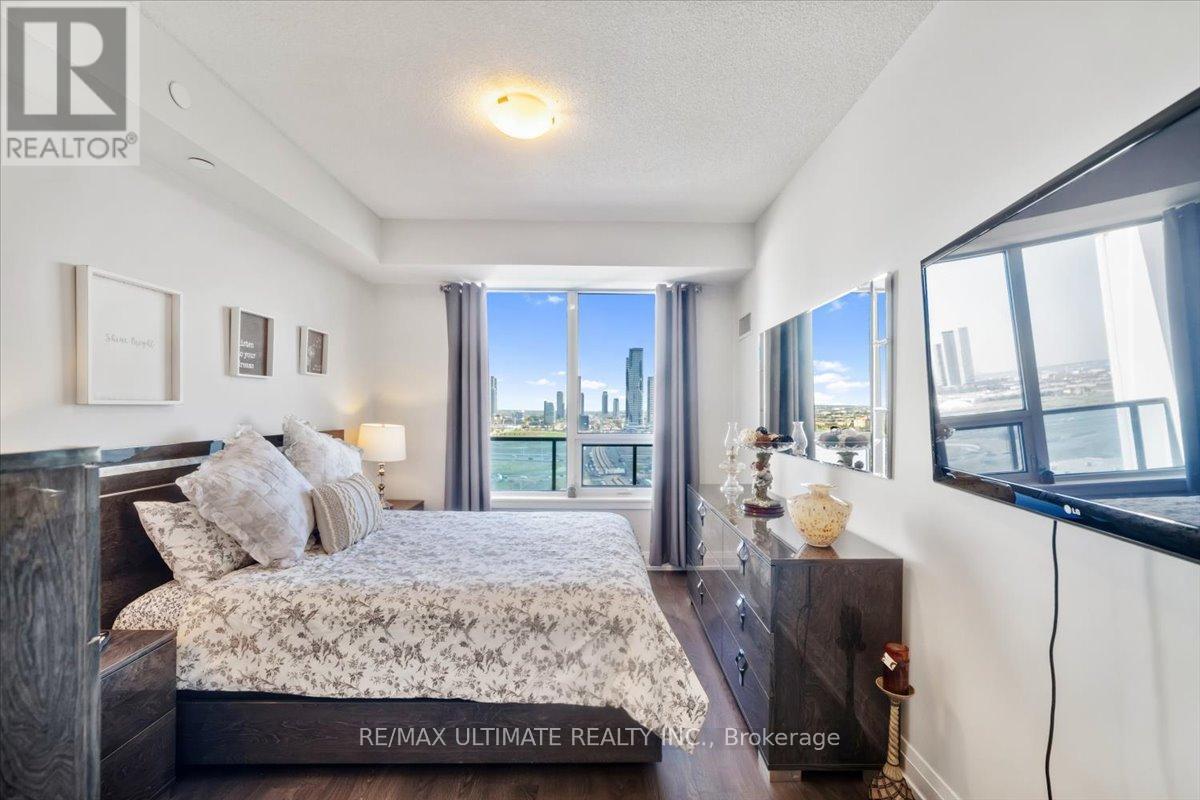 2008 - 3600 Highway 7 Highway, Vaughan, ON - Indoor Photo Showing Bedroom