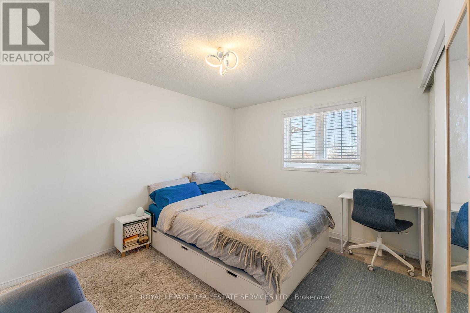 4 Weymouth Road, Barrie, ON - Indoor Photo Showing Bedroom
