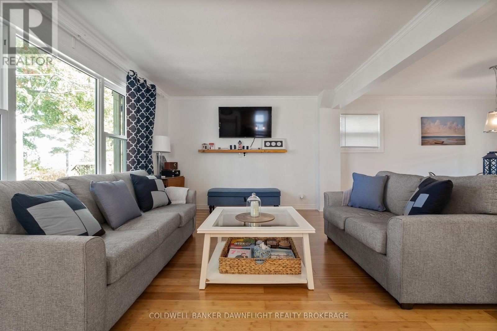 142 Algonquin Drive, South Huron (Stephen), ON - Indoor Photo Showing Living Room