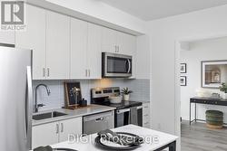 4303 - 325 YORKLAND BOULEVARD Toronto, ON M2J 0H8