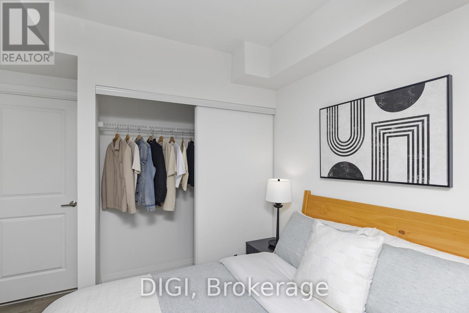 212 - 325 Yorkland Boulevard, Toronto, ON - Indoor Photo Showing Bedroom