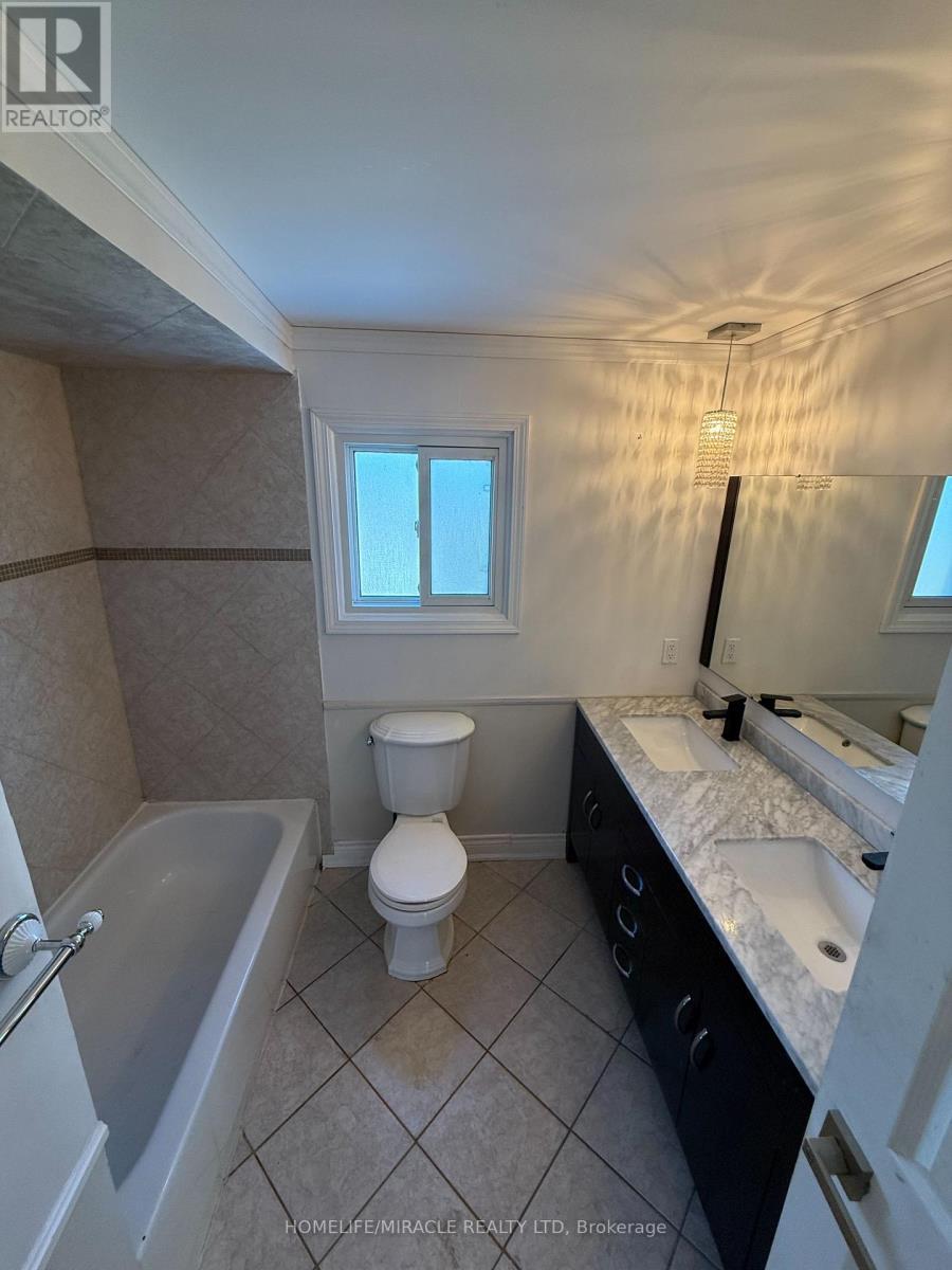 44 Knapton Avenue, Ajax, ON - Indoor Photo Showing Bathroom