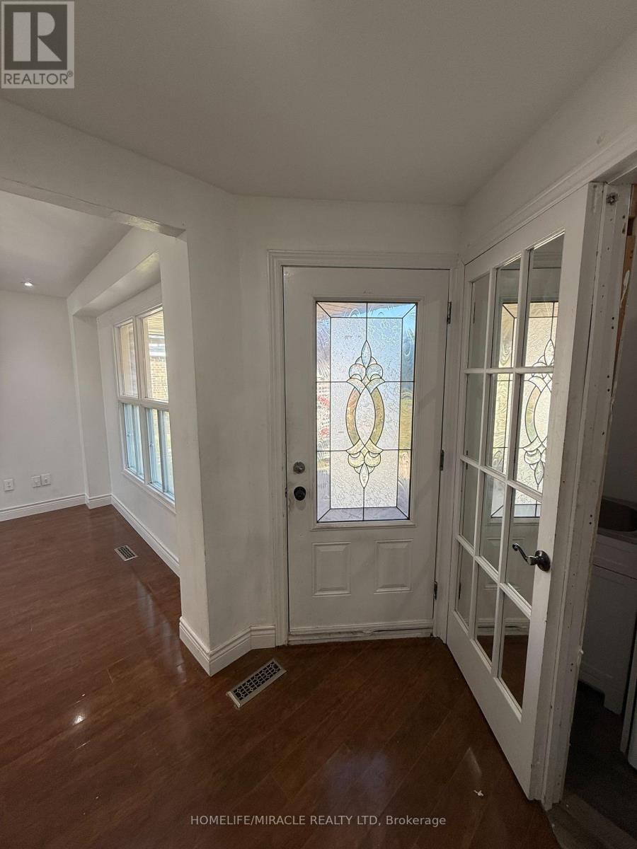 44 Knapton Avenue, Ajax, ON - Indoor Photo Showing Other Room