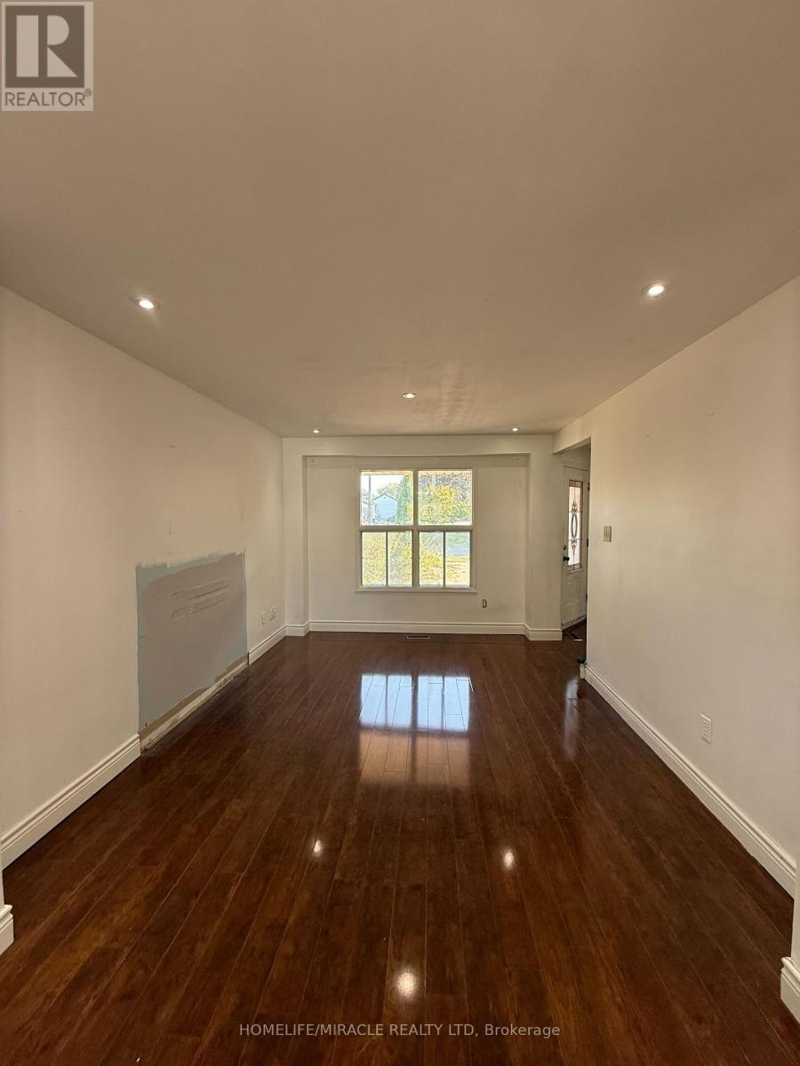 44 Knapton Avenue, Ajax, ON - Indoor Photo Showing Other Room