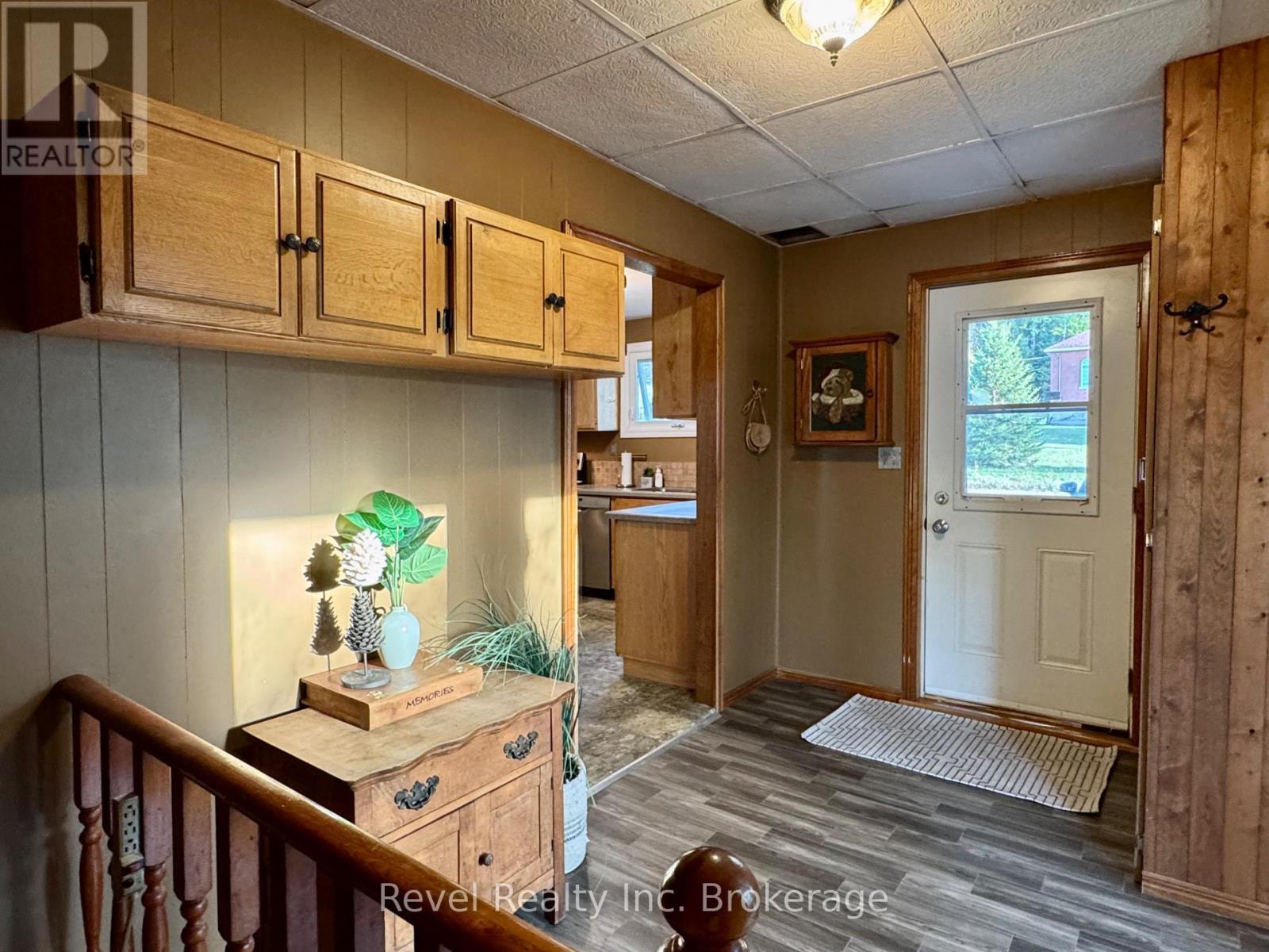 2816 Chiswick Line, Chisholm, ON - Indoor Photo Showing Other Room