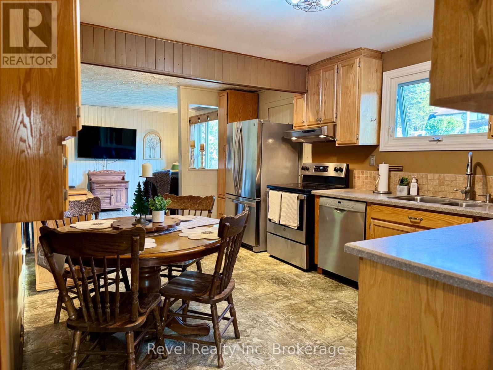 2816 Chiswick Line, Chisholm, ON - Indoor