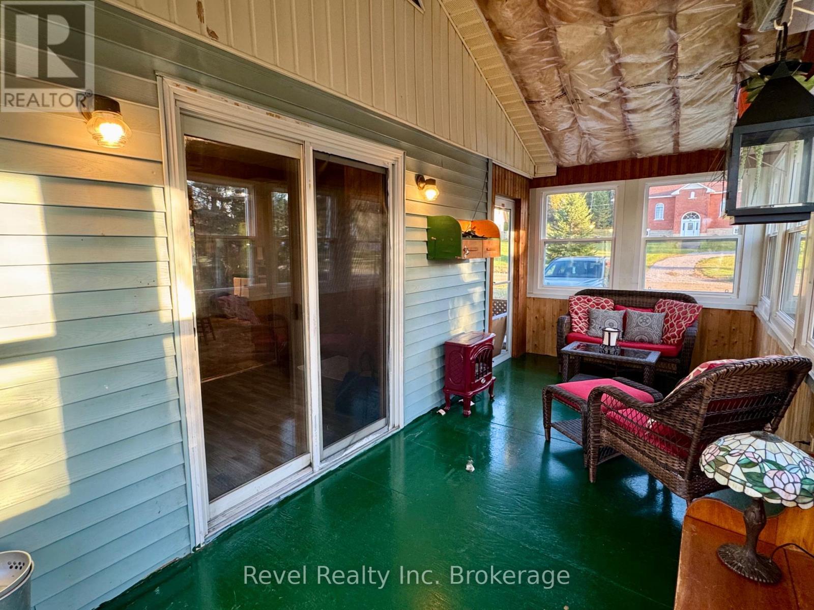 2816 Chiswick Line, Chisholm, ON - Outdoor With Deck Patio Veranda With Exterior