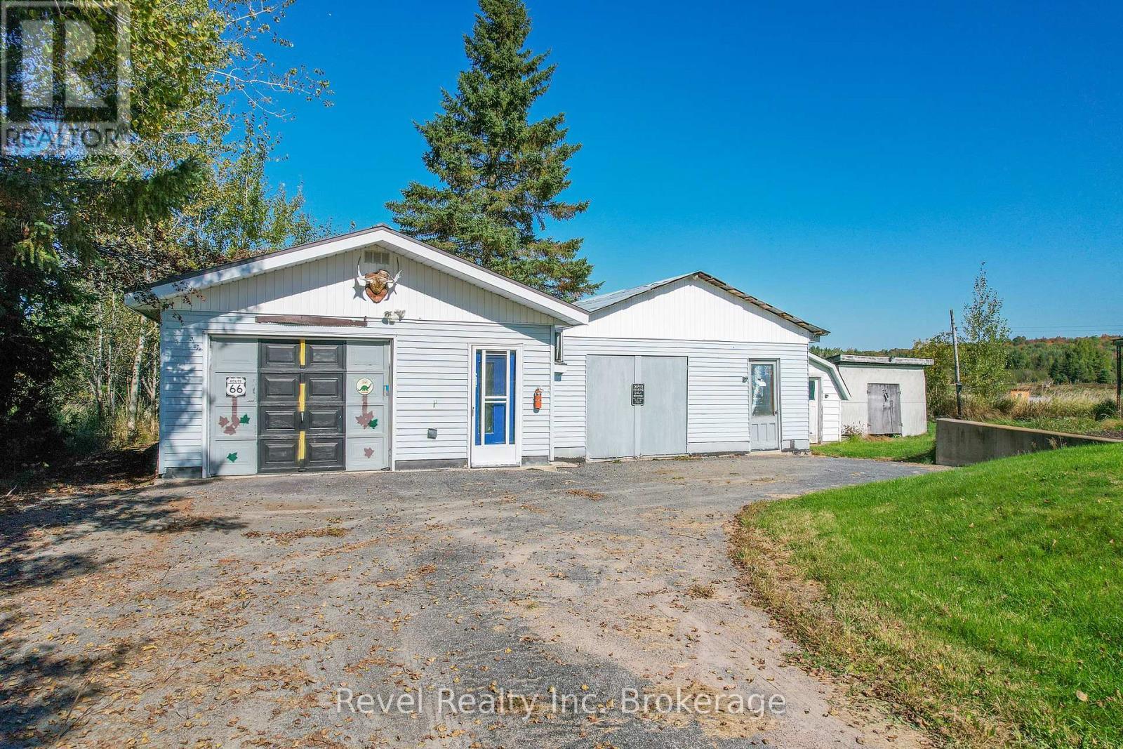 2816 Chiswick Line, Chisholm, ON - Outdoor