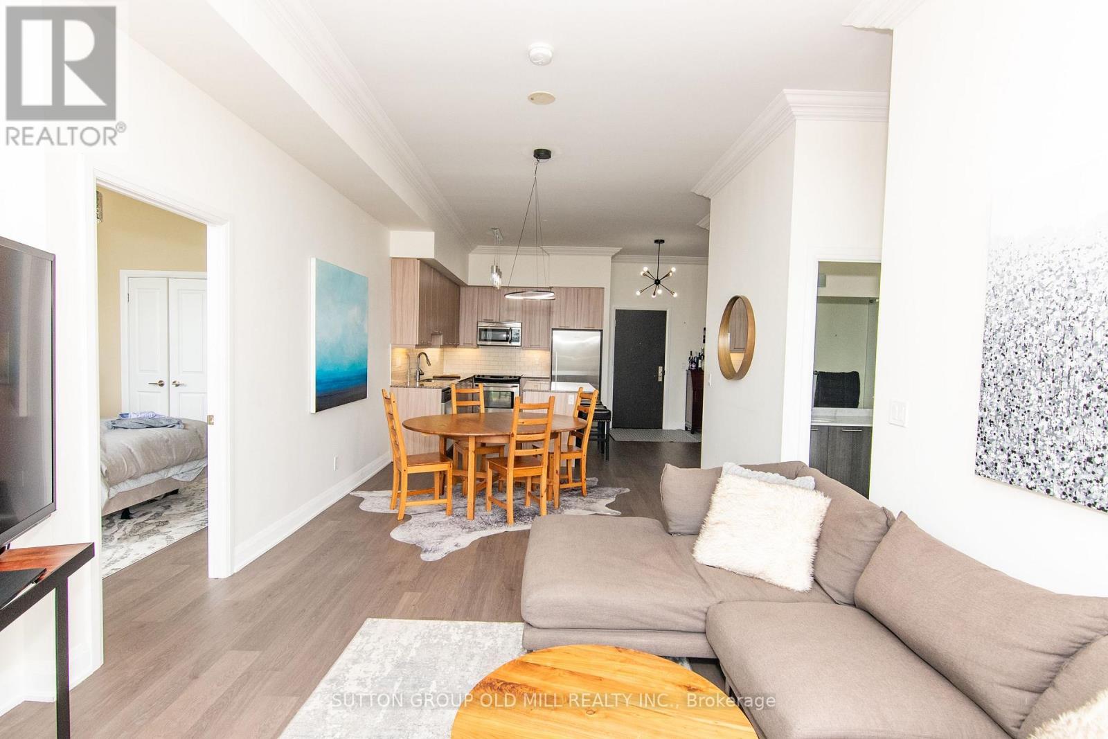 1207 - 35 Fontenay Court, Toronto, ON - Indoor Photo Showing Living Room