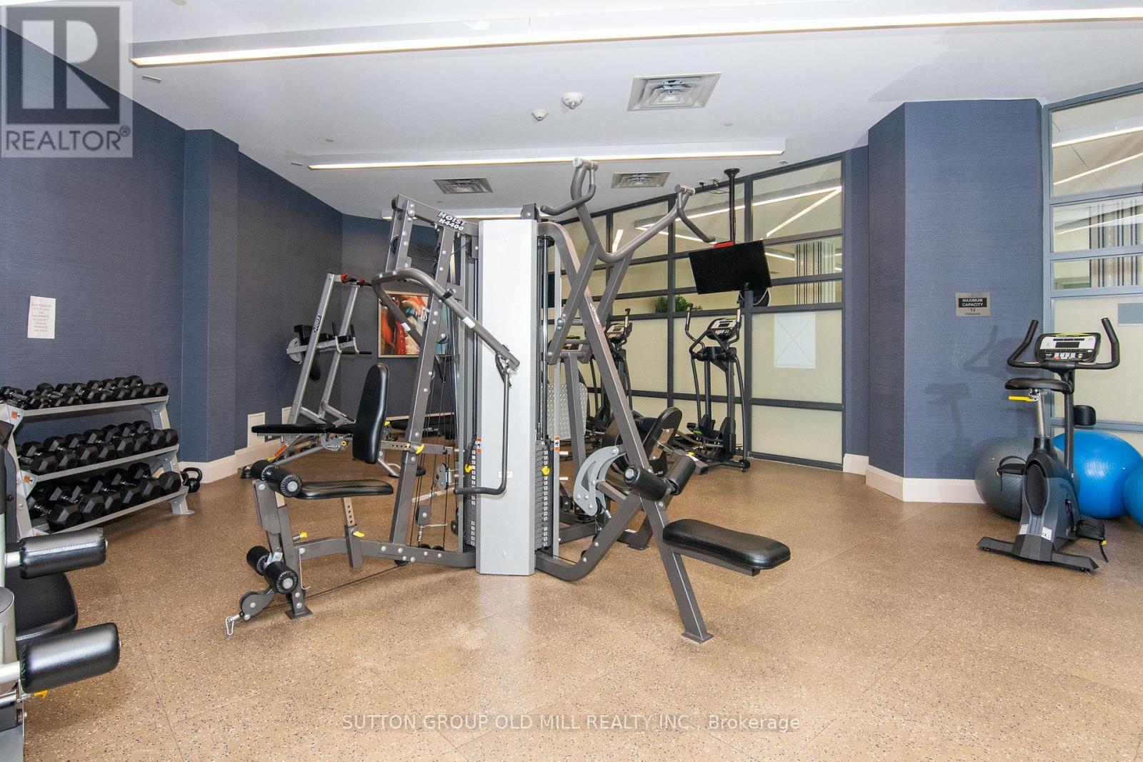 1207 - 35 Fontenay Court, Toronto, ON - Indoor Photo Showing Gym Room