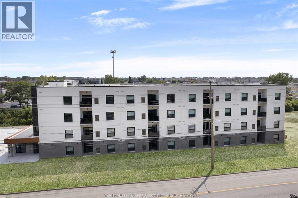 755 Grand Marais Unit# 102, Windsor, ON - Outdoor