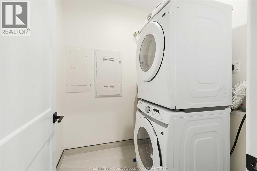 755 Grand Marais Unit# 102, Windsor, ON - Indoor Photo Showing Laundry Room