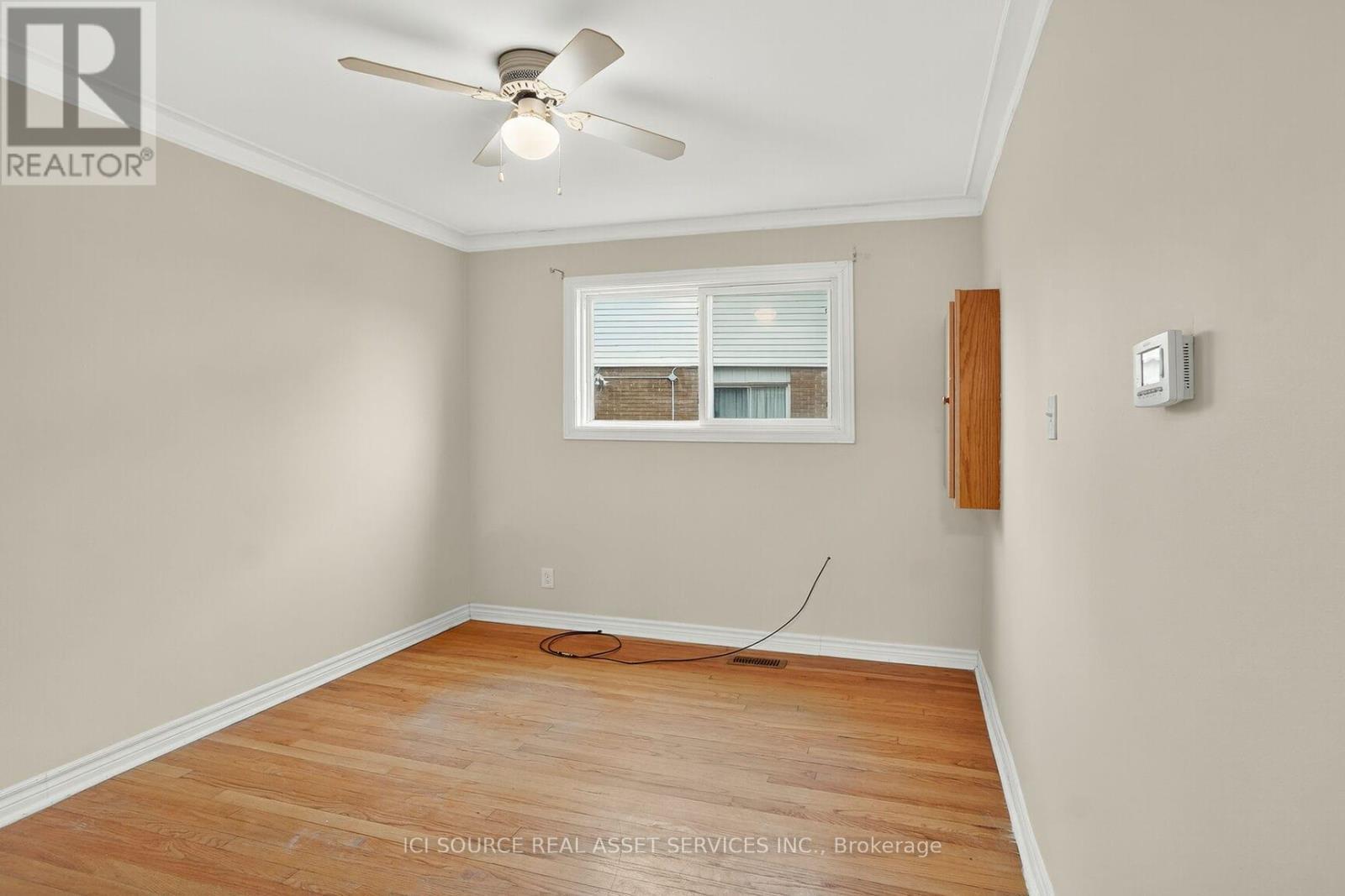 1393 Claymor Avenue, Ottawa, ON - Indoor Photo Showing Other Room