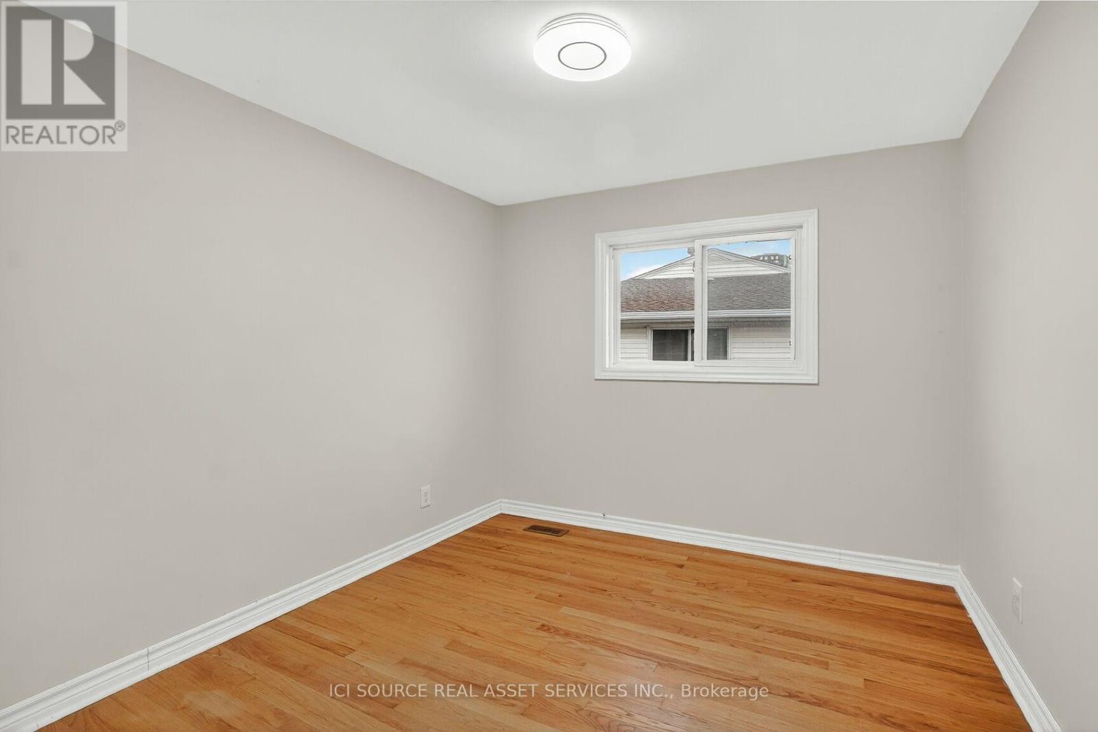 1393 Claymor Avenue, Ottawa, ON - Indoor Photo Showing Other Room