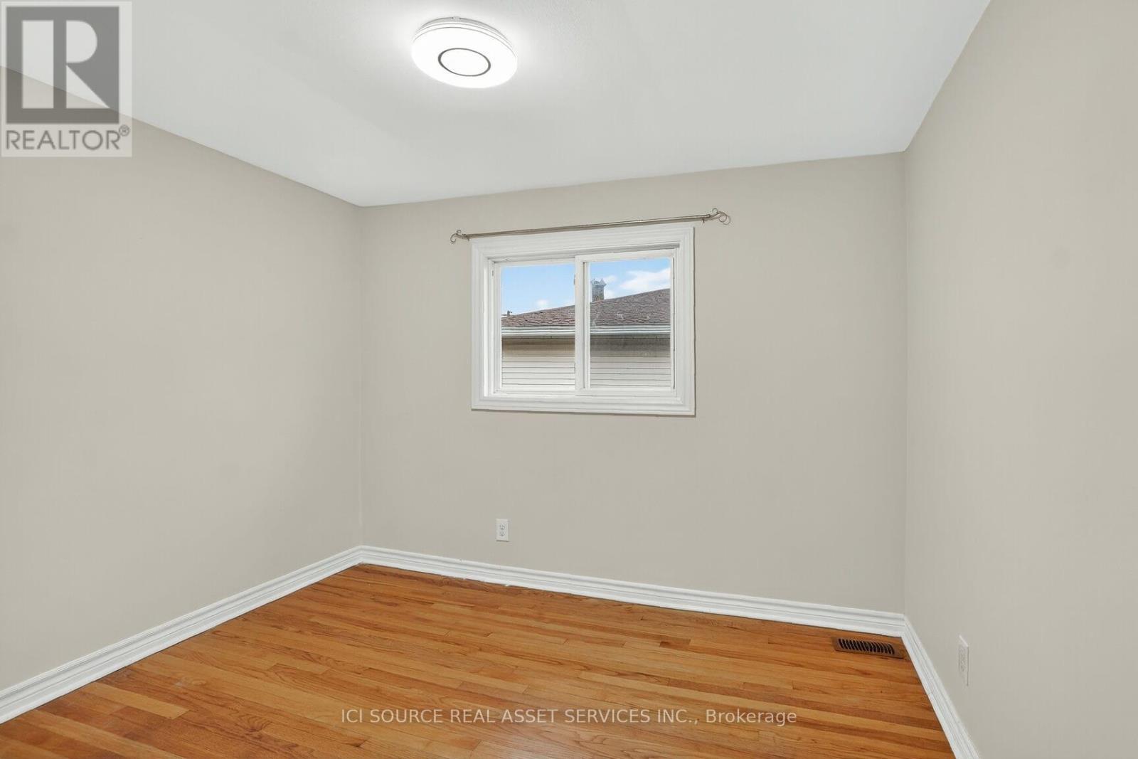 1393 Claymor Avenue, Ottawa, ON - Indoor Photo Showing Other Room