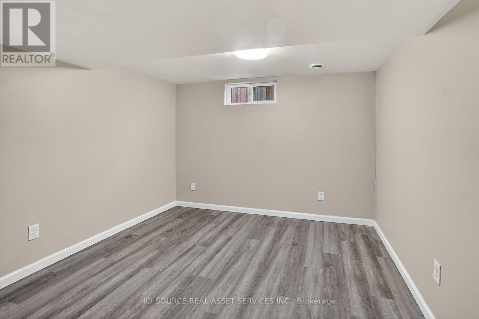 1393 Claymor Avenue, Ottawa, ON - Indoor