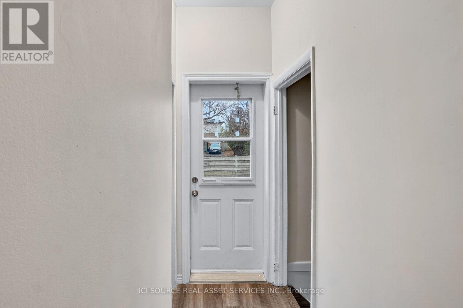 1393 Claymor Avenue, Ottawa, ON - Indoor Photo Showing Other Room
