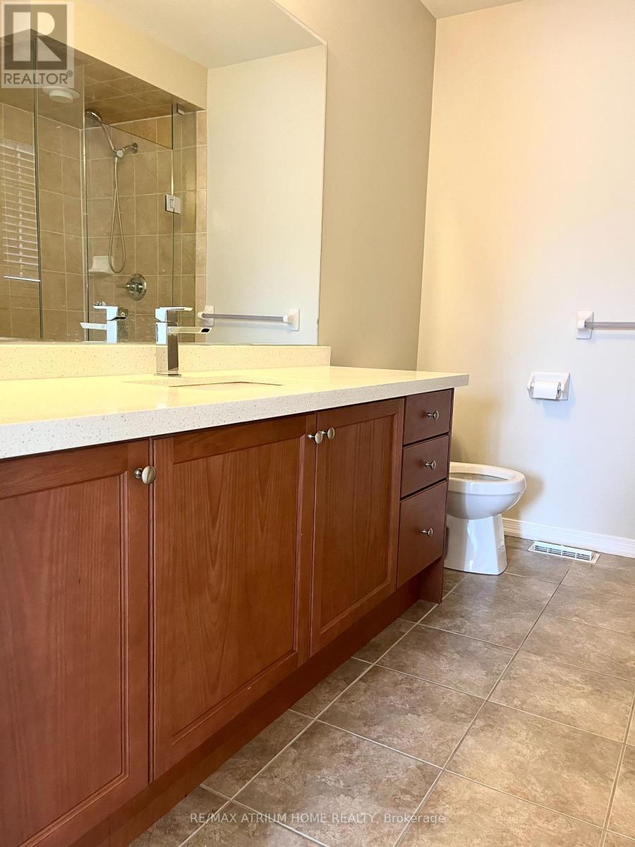 1261 Blencowe Crescent, Newmarket, ON - Indoor Photo Showing Bathroom