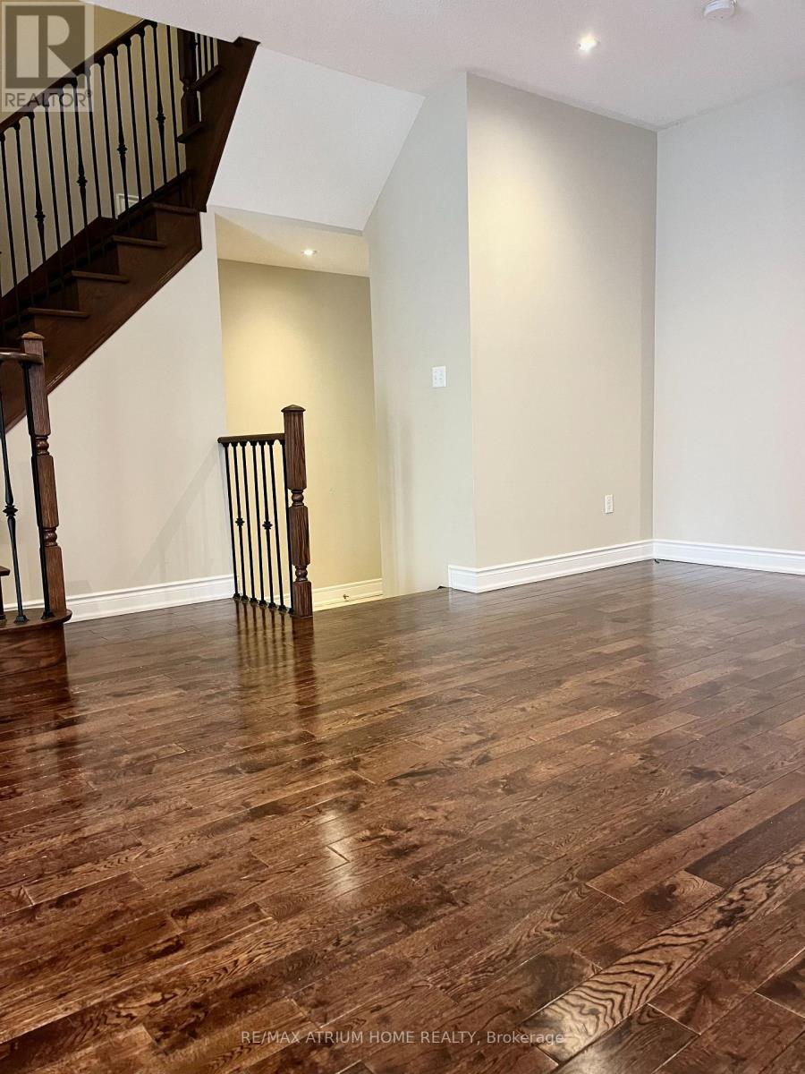 1261 Blencowe Crescent, Newmarket, ON - Indoor Photo Showing Other Room