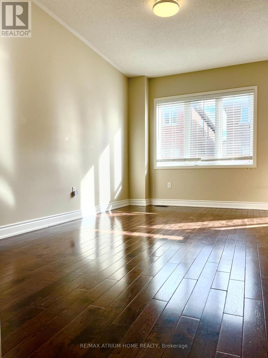 1261 Blencowe Crescent, Newmarket, ON - Indoor Photo Showing Other Room