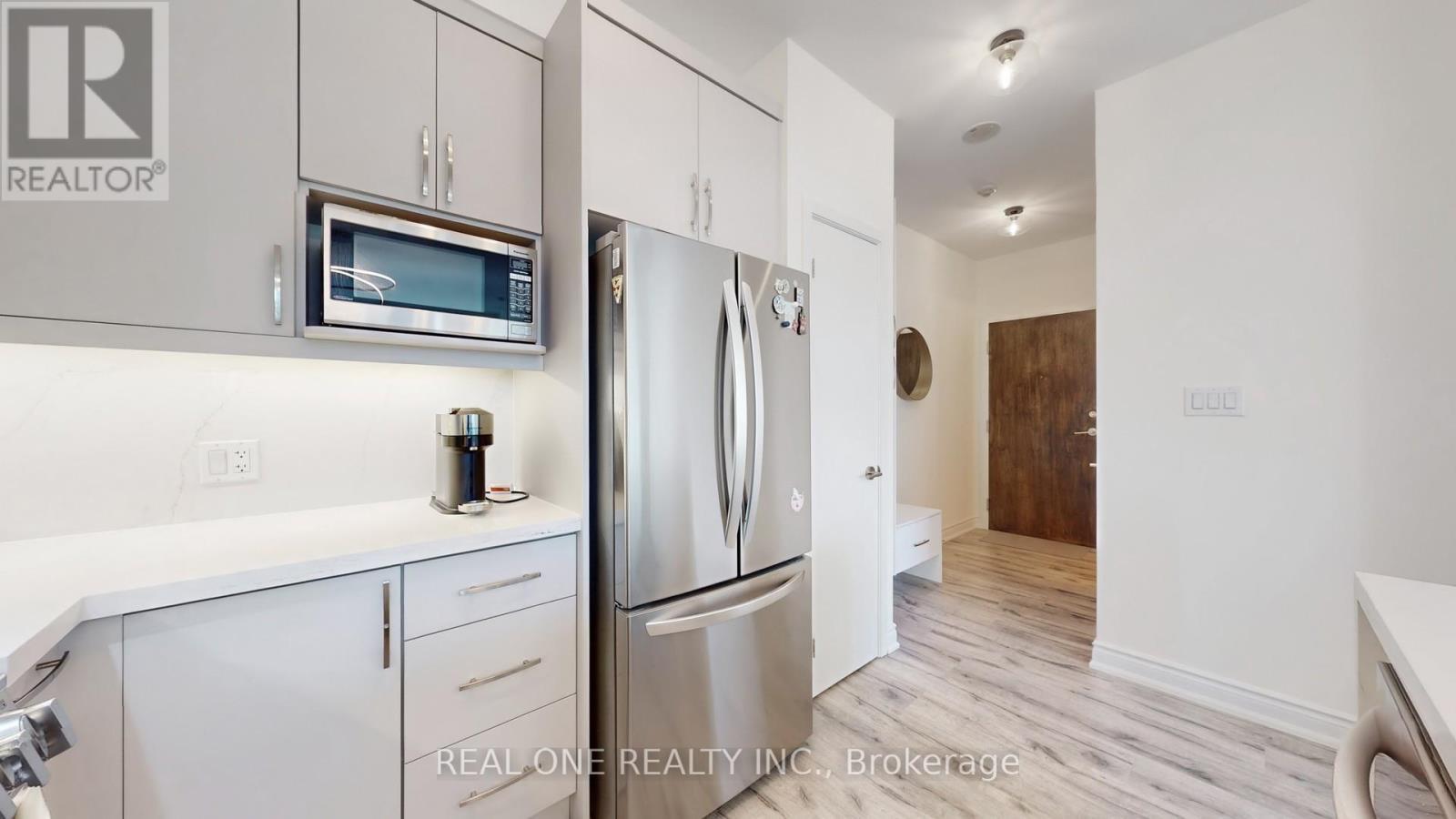 1708 - 33 Bay Street, Toronto, ON - Indoor Photo Showing Kitchen
